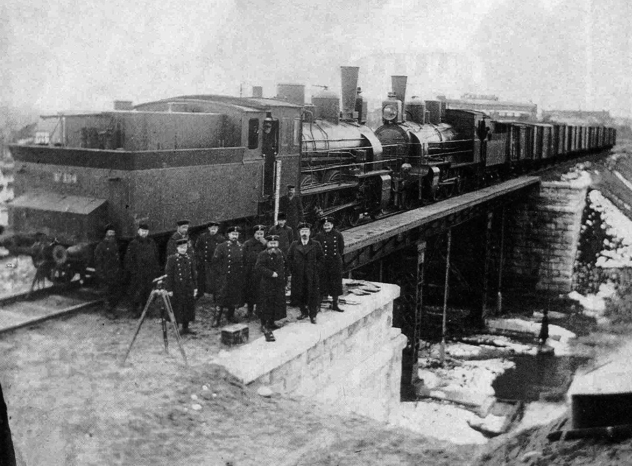 Строительство МОЖД. Испытание прочности моста. Москва 1907 год